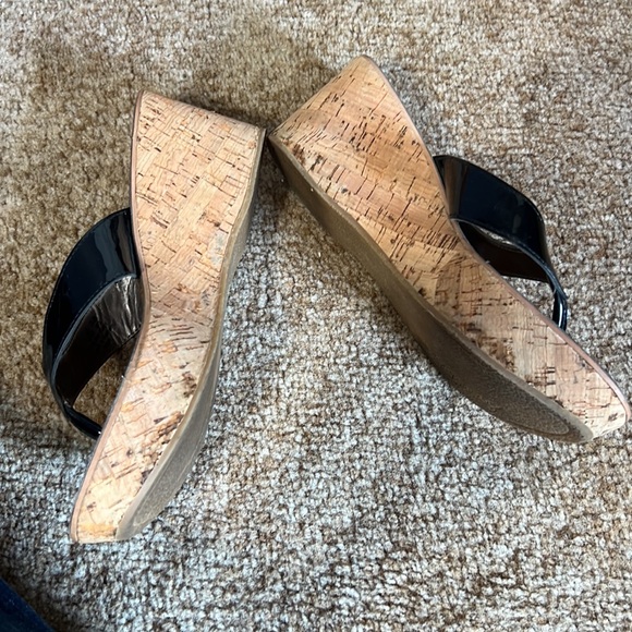 Black wedges - Picture 2 of 2